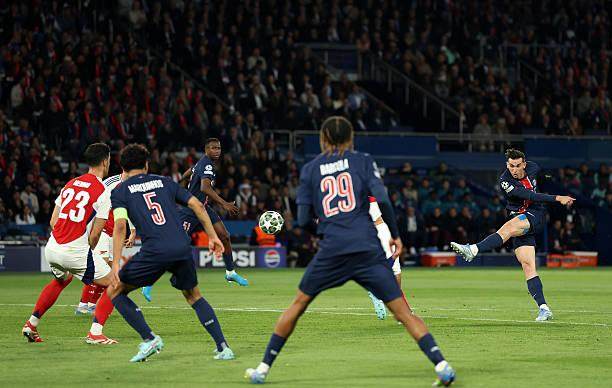 体育视频直播-【观察】2250万的中场拼图，他是恩里克巴黎的平衡器