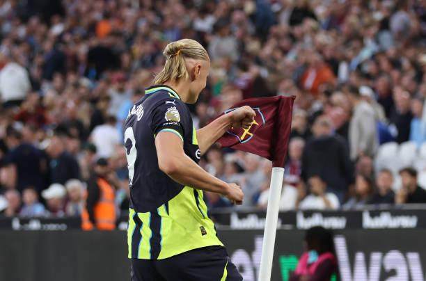 开云体育-“没有任何中卫能阻挡哈兰德，哪怕带着枪也不行！”