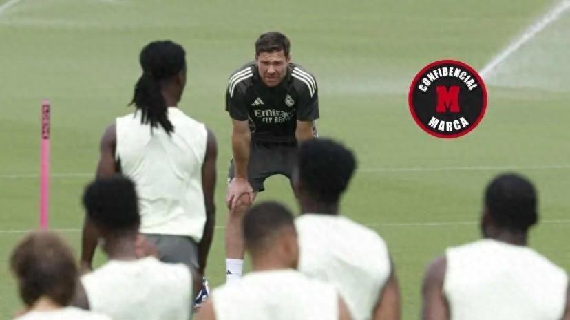 曝阿隆索曾怒斥皇马球员：我可不是来教幼儿园的！