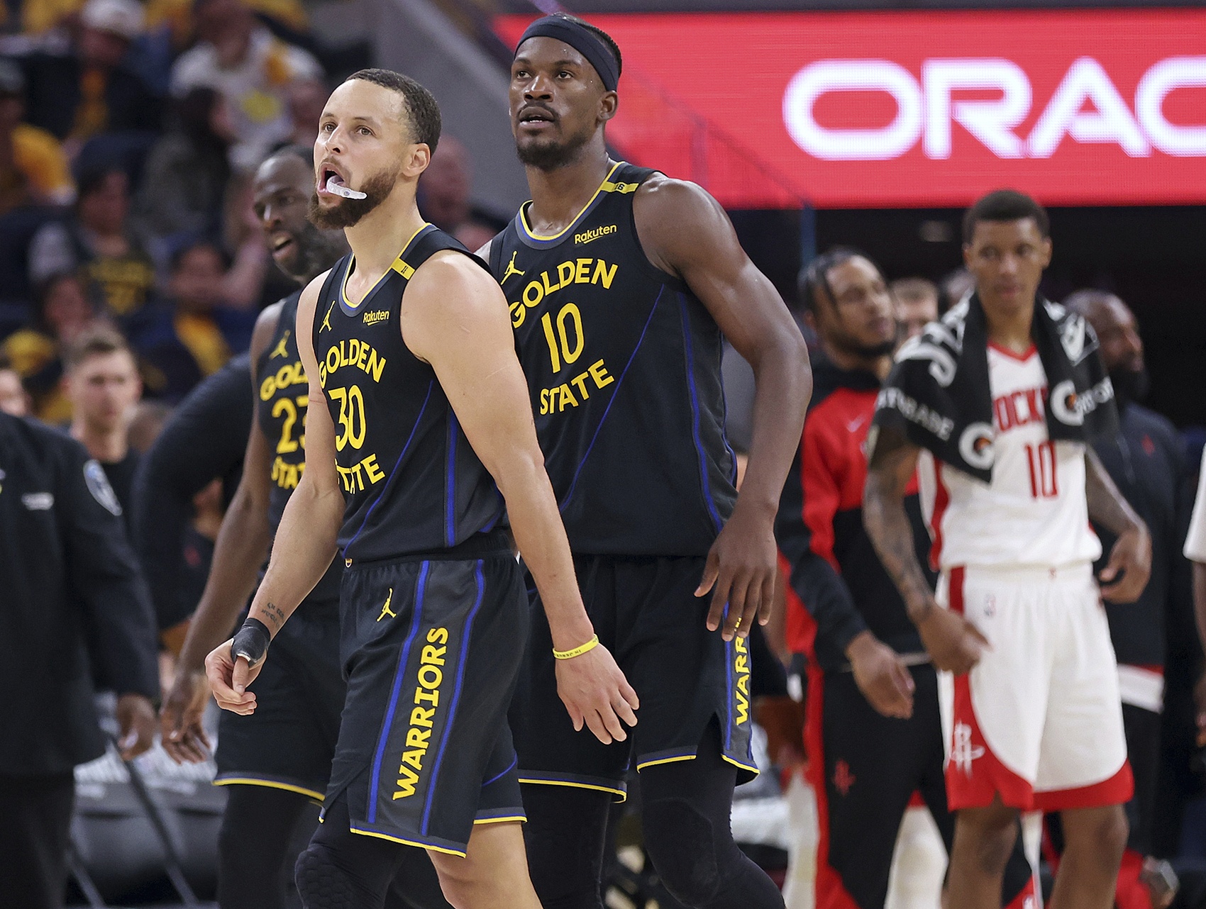 体育视频直播-本赛季库里&巴特勒同时缺阵勇士5胜12负 胜率低至29.4%